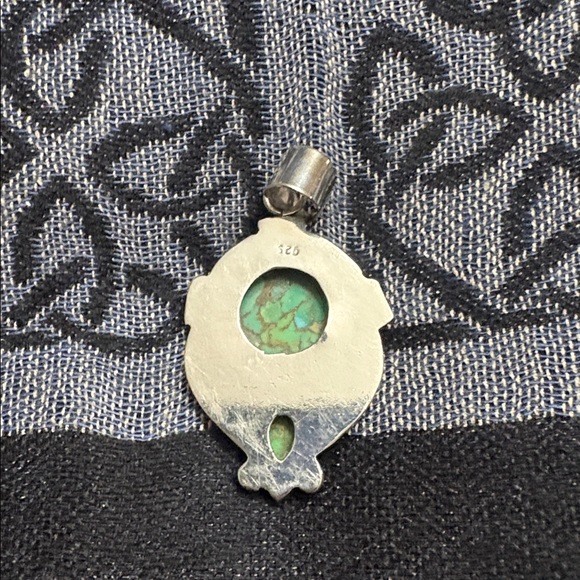 Green copper Turquoise and Silver Pendant - Picture 2 of 3